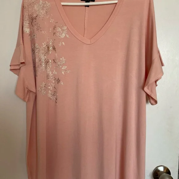Lane Bryant Soft V-Neck Ruffle Sleeve Tee - Size 18/20 - Picture 5 of 13